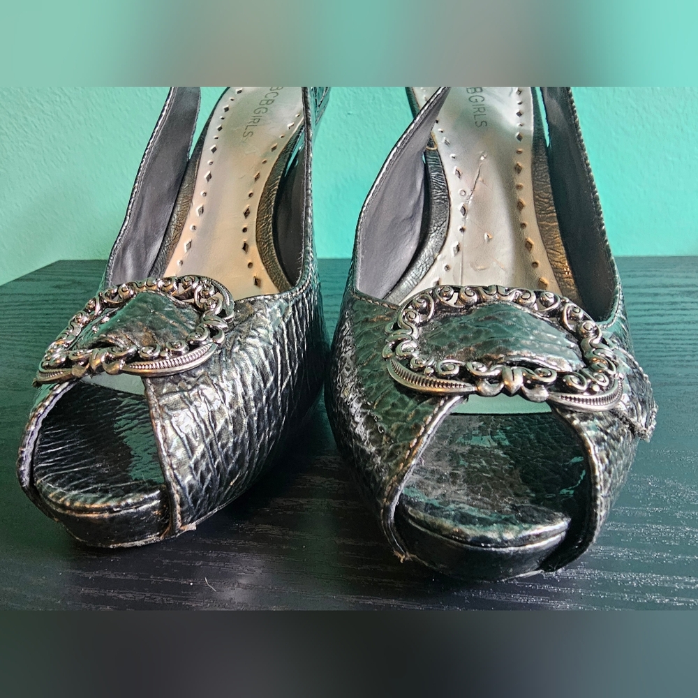 BCBGirls Silver Embossed Slingback High Heel w/ Buckle Detail Women's Size 8